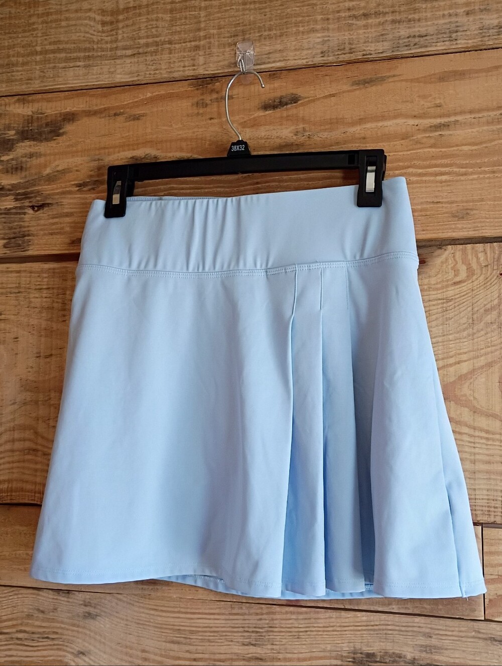 Tommy Bahama Light Blue Women’s Tennis Golf Skirt - Pleated Blokecore Sporty